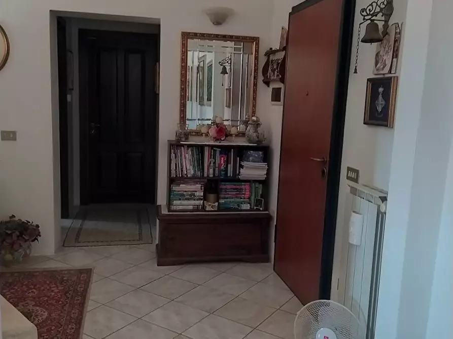 Immagine 9 di Appartamento in vendita  a Cascina