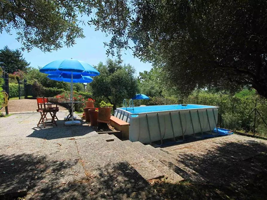 Immagine 29 di Casa colonica in vendita  a Montecatini Terme