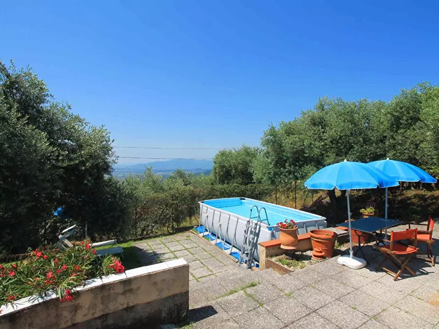 Immagine 28 di Casa colonica in vendita  a Montecatini Terme