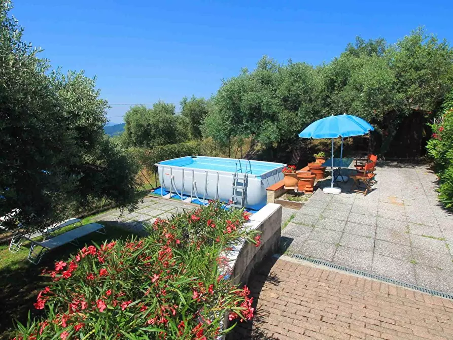 Immagine 27 di Casa colonica in vendita  a Montecatini Terme