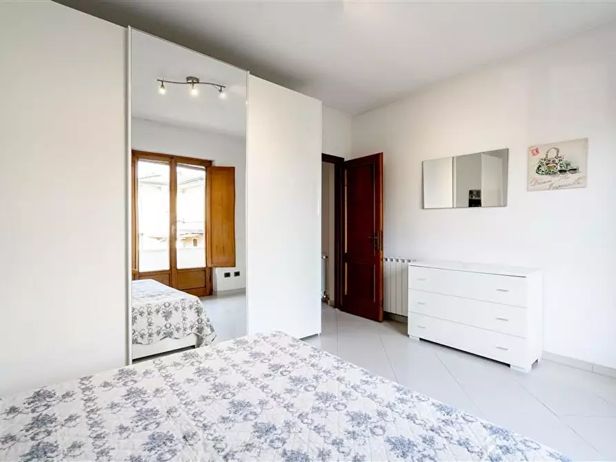 Immagine 14 di Villa in vendita  a Montignoso