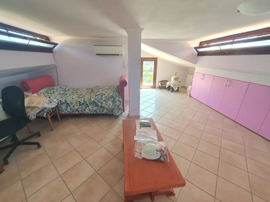 Immagine 60 di Villa in vendita  a Lucca