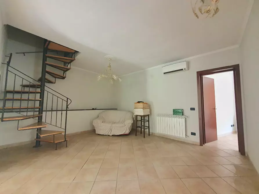 Immagine 16 di Villa in vendita  a Lucca