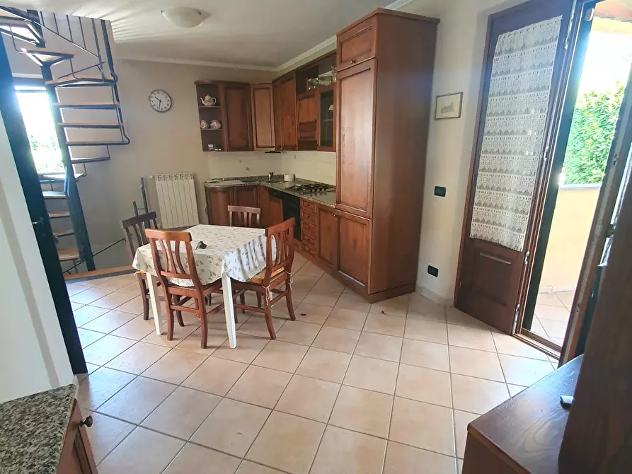 Immagine 40 di Villa in vendita  a Lucca