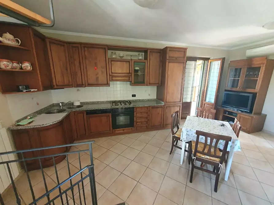 Immagine 37 di Villa in vendita  a Lucca