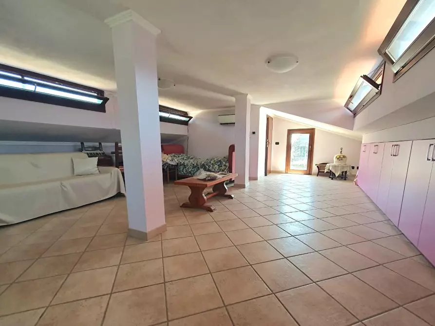 Immagine 57 di Villa in vendita  a Lucca