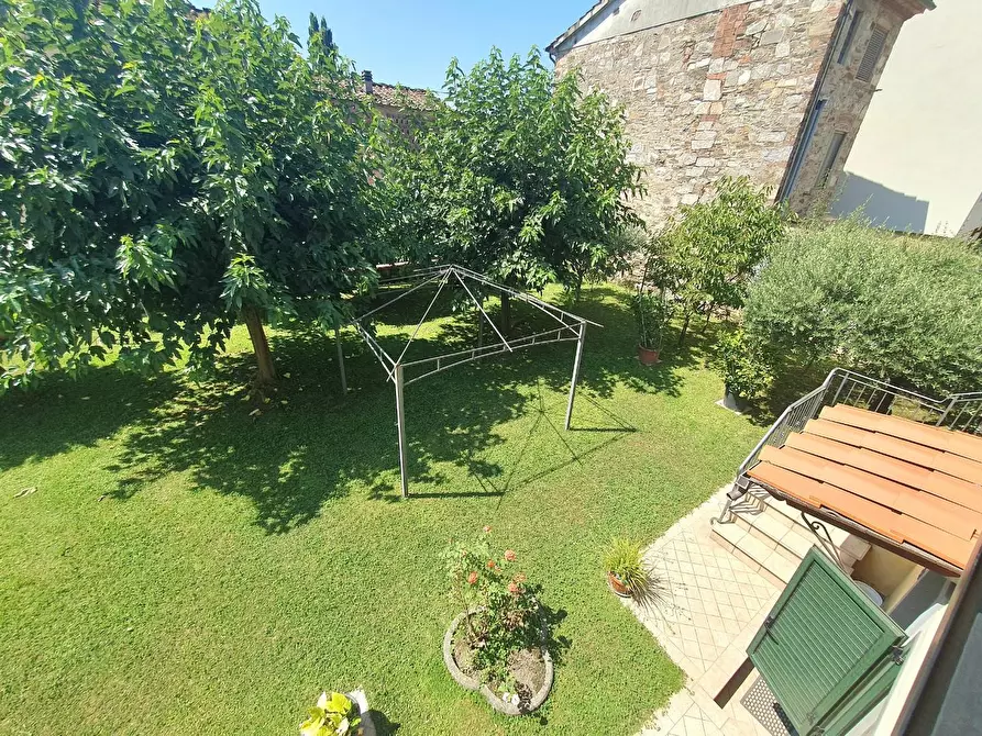 Immagine 67 di Villa in vendita  a Lucca