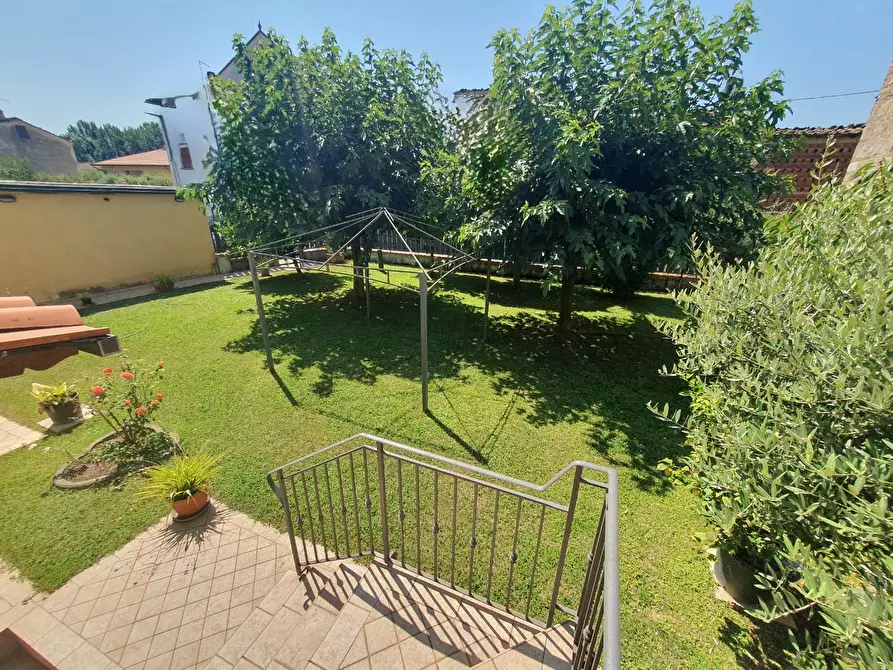 Immagine 68 di Villa in vendita  a Lucca