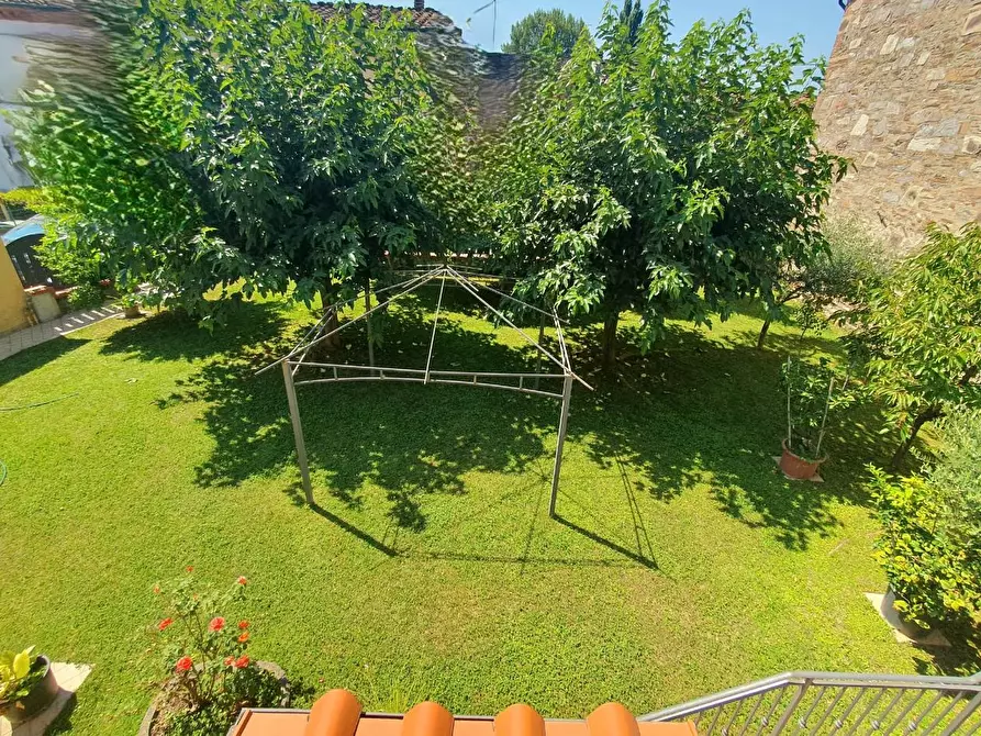 Immagine 66 di Villa in vendita  a Lucca