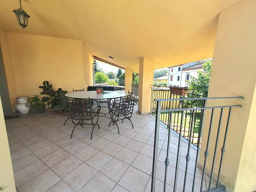 Immagine 30 di Villa in vendita  a Lucca