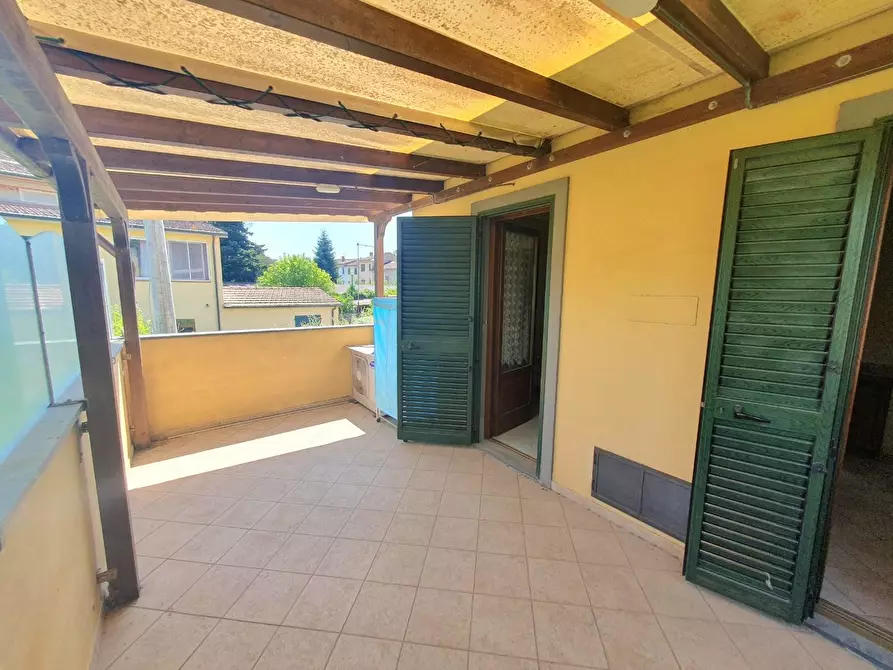 Immagine 43 di Villa in vendita  a Lucca