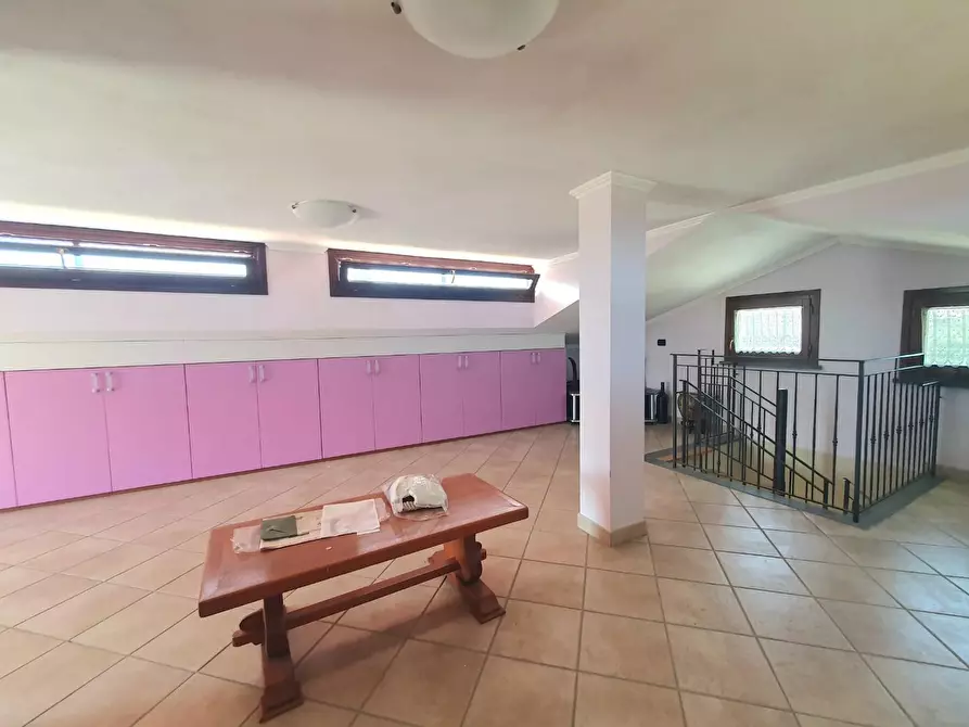 Immagine 59 di Villa in vendita  a Lucca