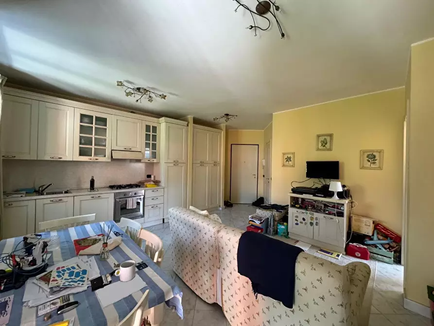 Immagine 2 di Appartamento in affitto  a Pietrasanta