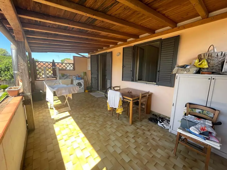 Immagine 23 di Palazzo in vendita  a Montignoso