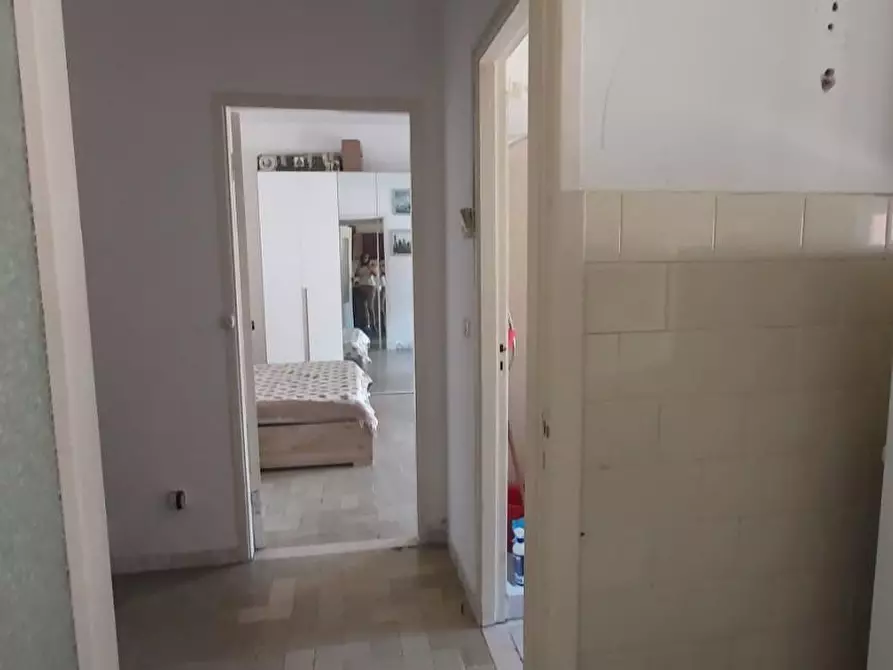 Immagine 6 di Appartamento in affitto  a Carrara