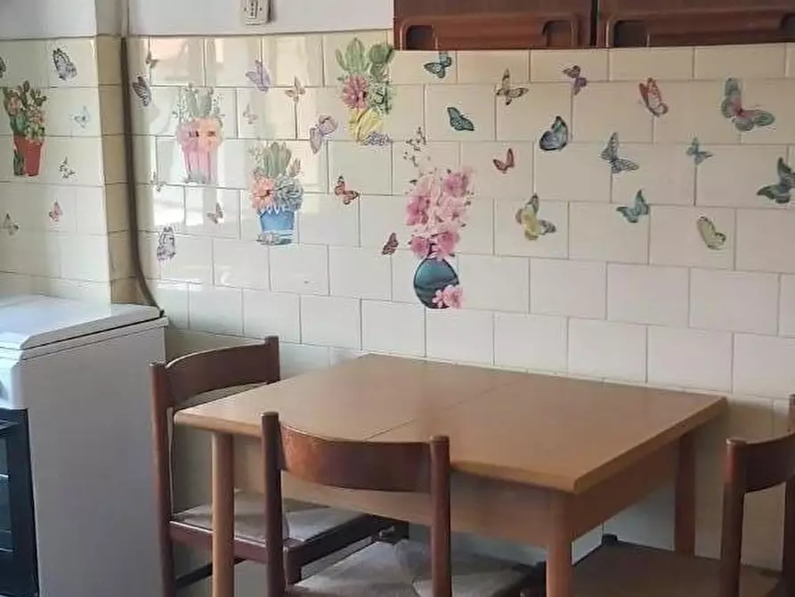 Immagine 9 di Appartamento in affitto  a Carrara