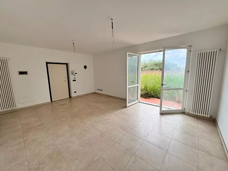 Immagine 4 di Casa trifamiliare in vendita  a Carrara