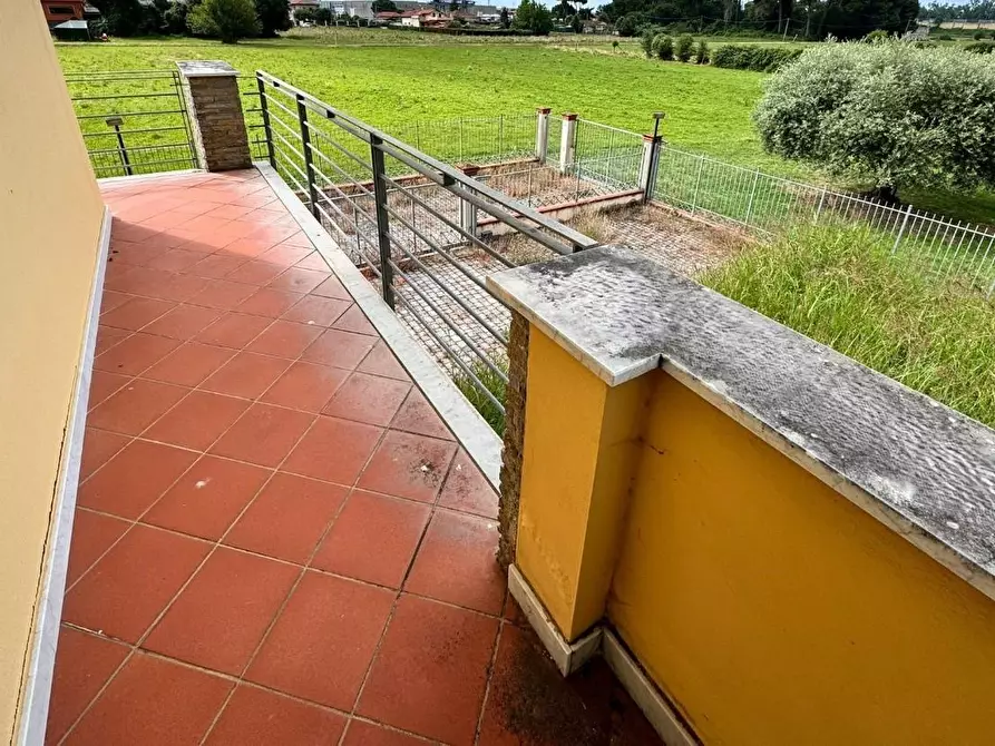 Immagine 15 di Casa trifamiliare in vendita  a Carrara