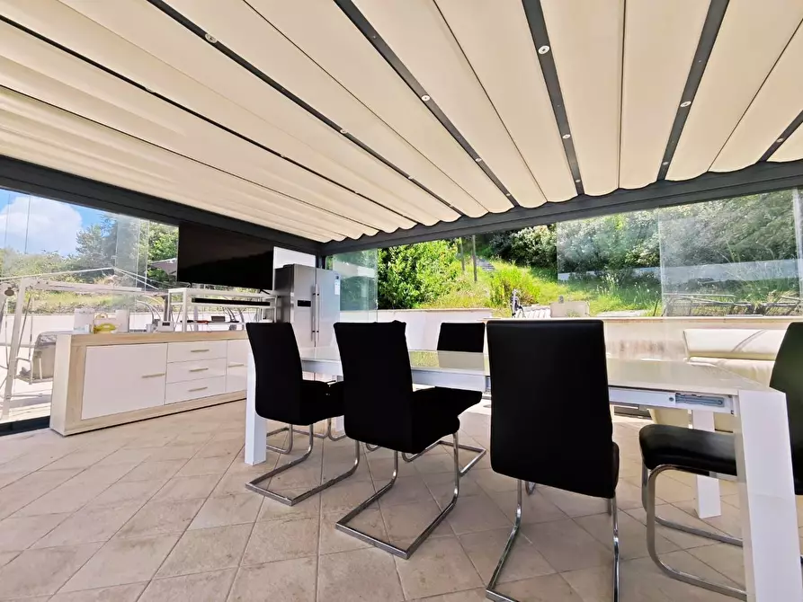 Immagine 6 di Villa in vendita  a Casciana Terme Lari