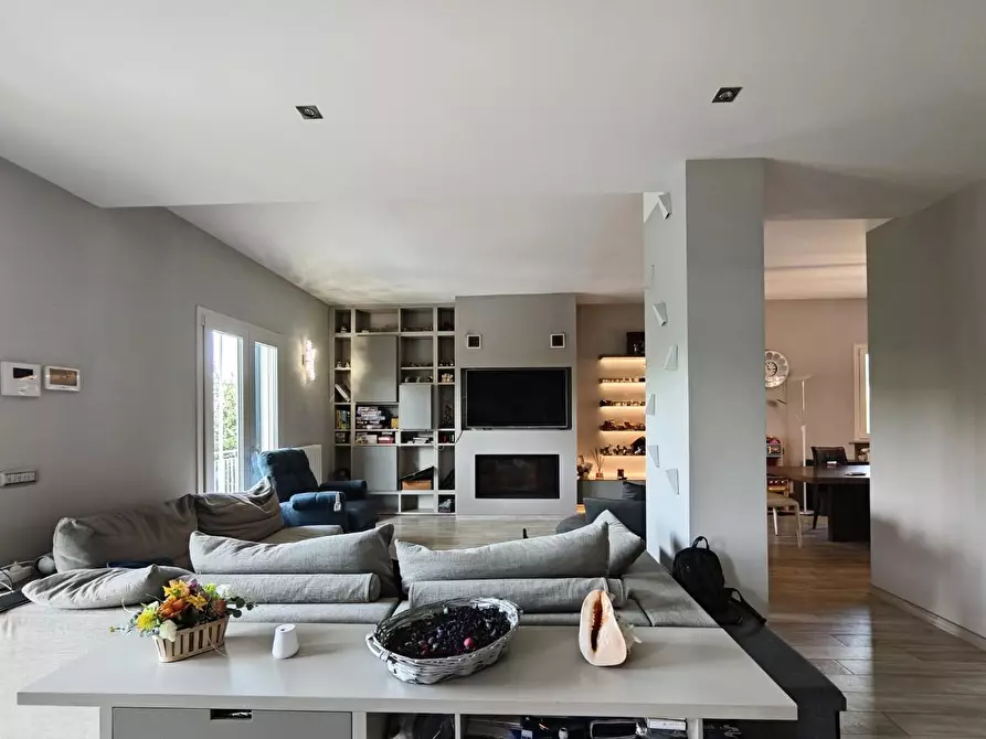 Immagine 16 di Villa in vendita  a Casciana Terme Lari