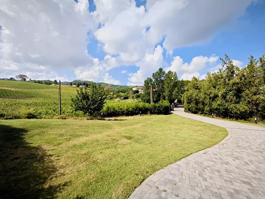 Immagine 2 di Villa in vendita  a Casciana Terme Lari