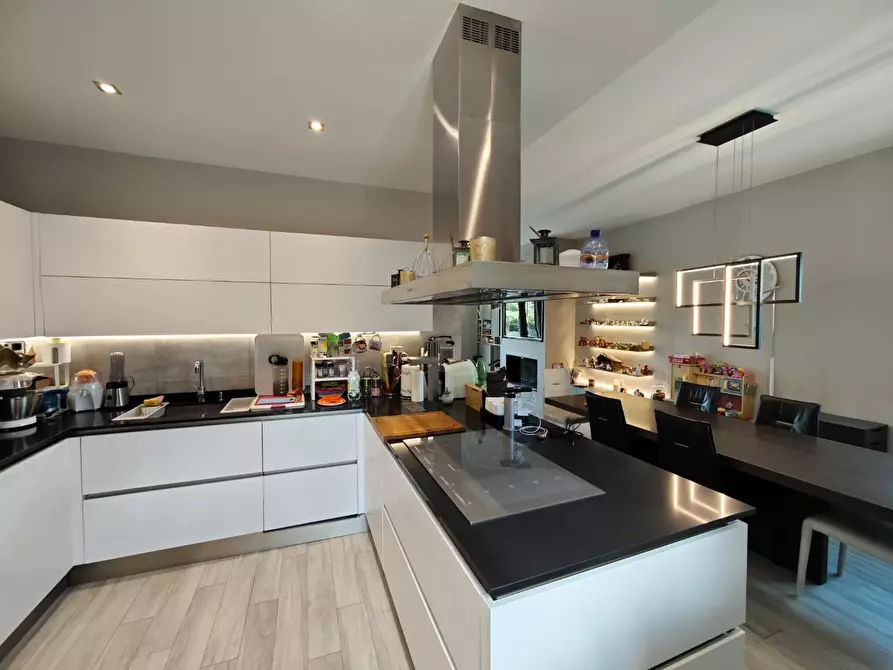 Immagine 23 di Villa in vendita  a Casciana Terme Lari