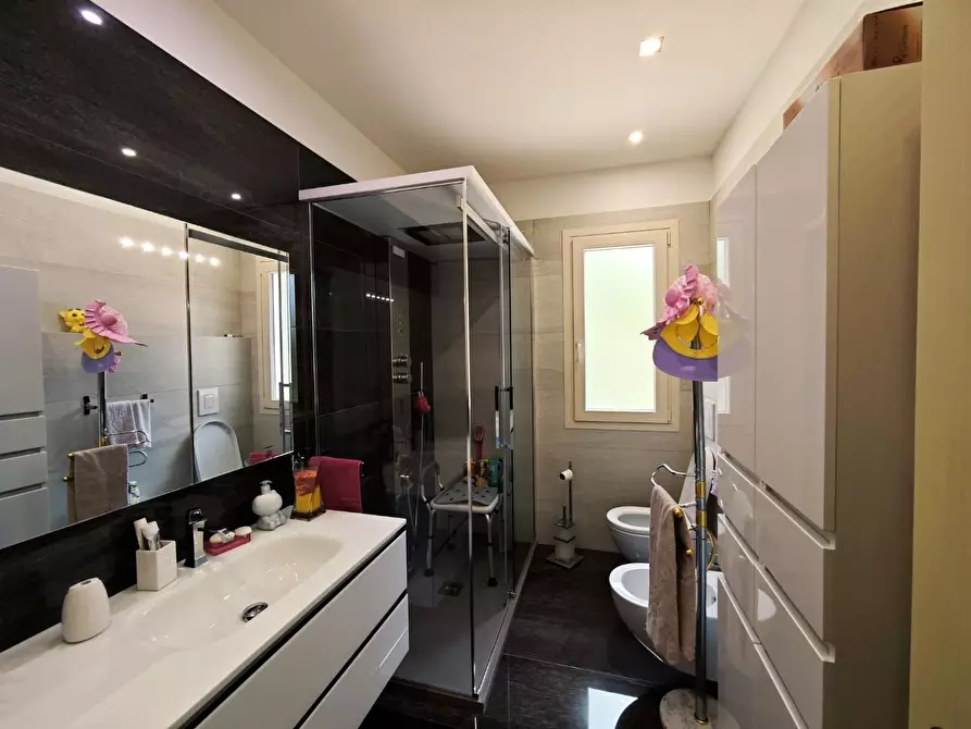 Immagine 28 di Villa in vendita  a Casciana Terme Lari