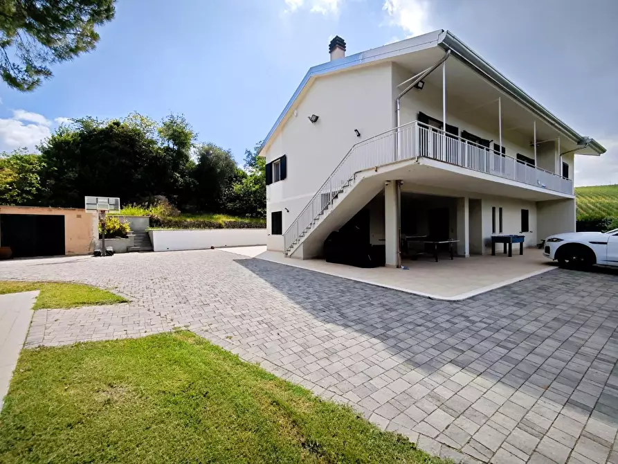 Immagine 11 di Villa in vendita  a Casciana Terme Lari