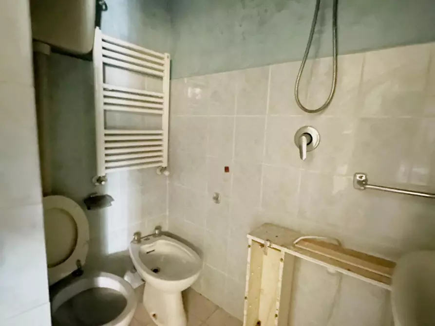 Immagine 24 di Porzione di casa in vendita  a Lucca