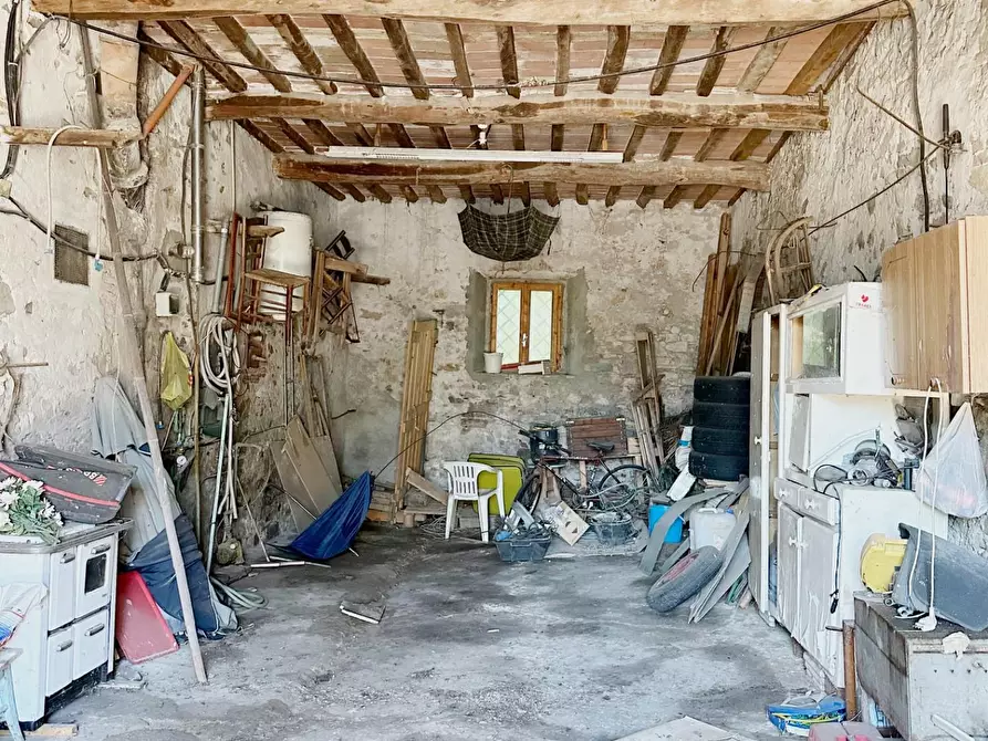 Immagine 27 di Porzione di casa in vendita  a Lucca