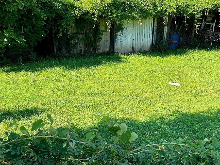 Immagine 28 di Porzione di casa in vendita  a Lucca