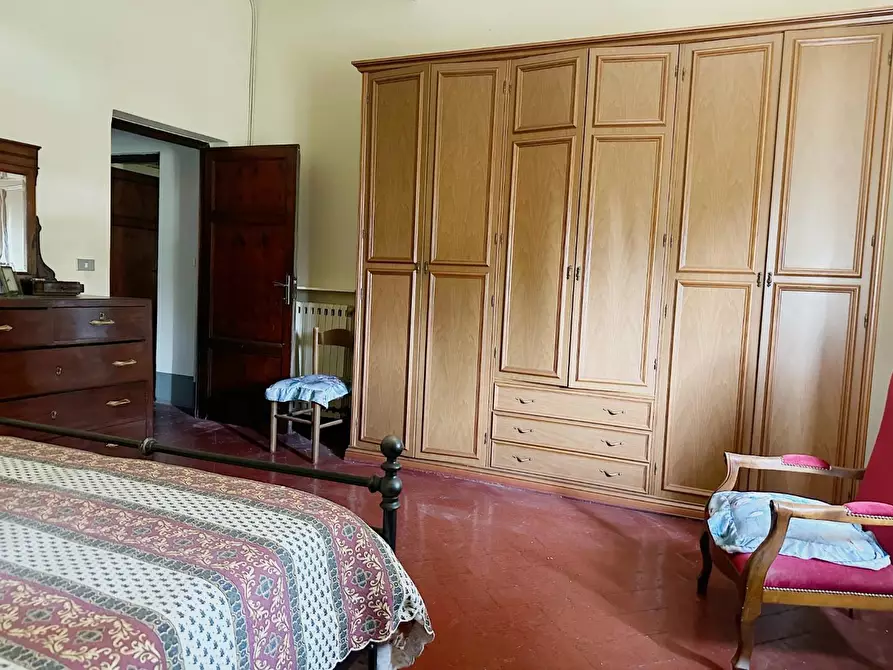 Immagine 14 di Porzione di casa in vendita  a Lucca