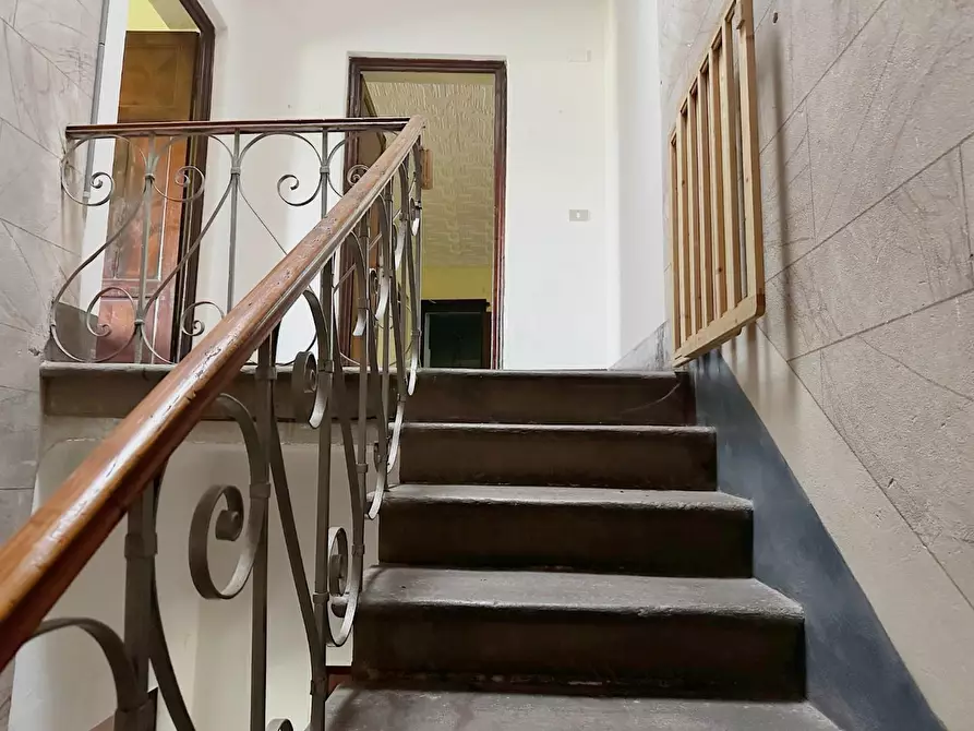 Immagine 25 di Porzione di casa in vendita  a Lucca