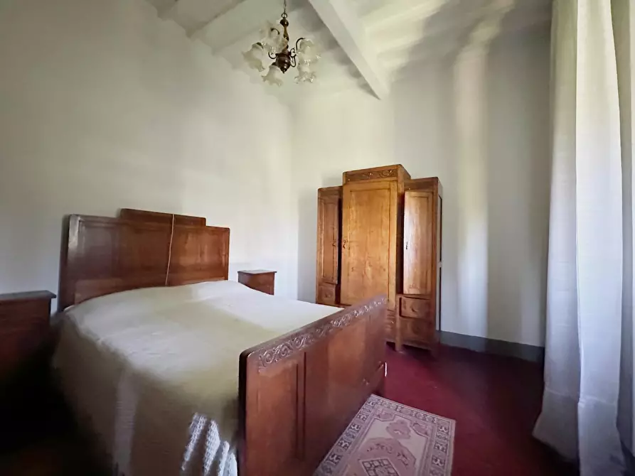 Immagine 17 di Porzione di casa in vendita  a Lucca