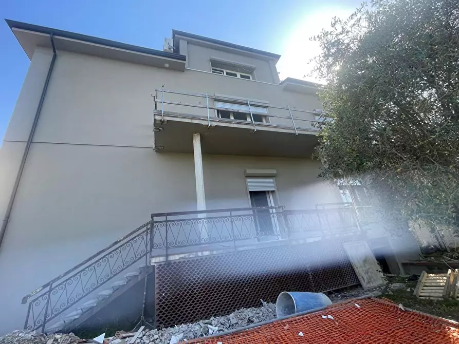 Immagine 8 di Appartamento in vendita  a Ortonovo