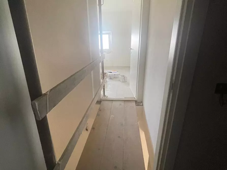 Immagine 4 di Appartamento in vendita  a Ortonovo