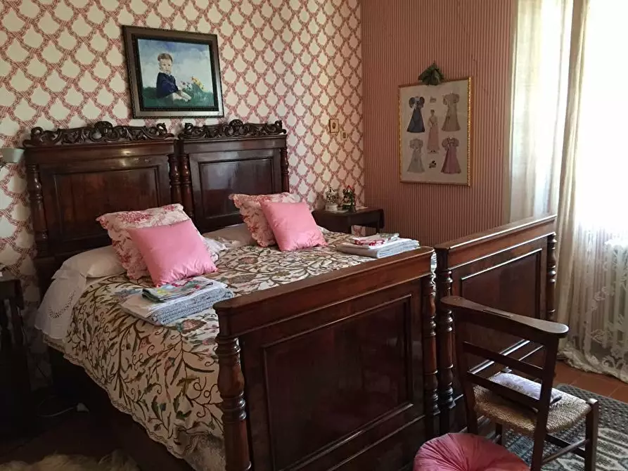 Immagine 13 di Casa colonica in vendita  a San Quirico D'orcia