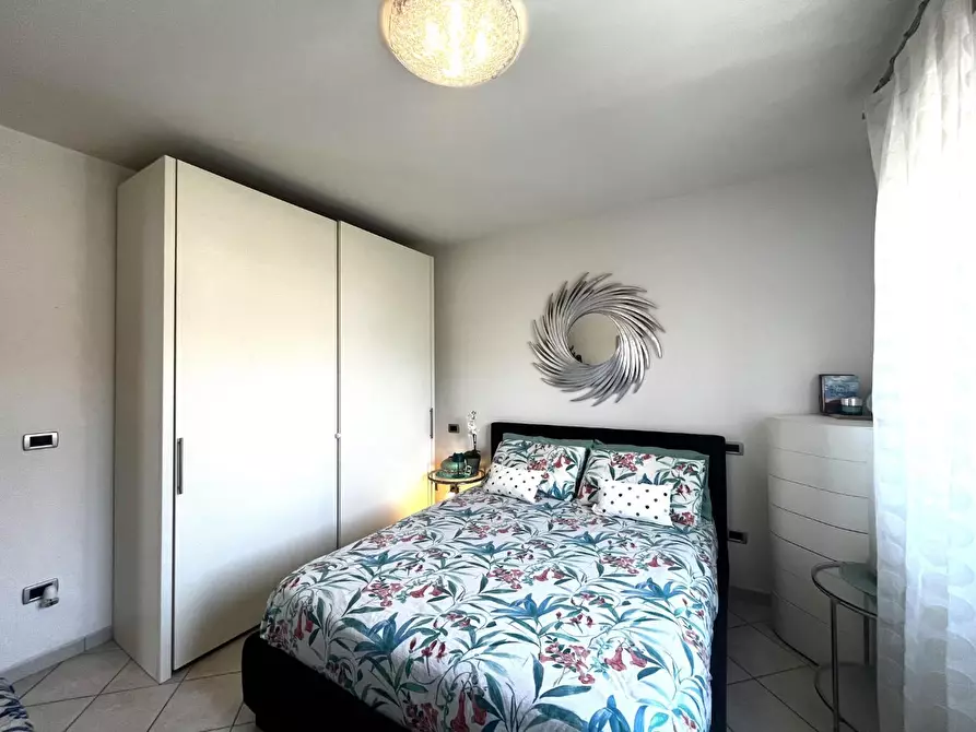 Immagine 18 di Appartamento in vendita  a Rosignano Marittimo