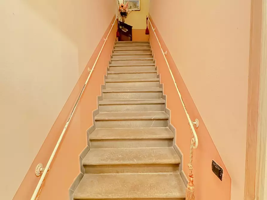 Immagine 11 di Rustico / casale in vendita  a Cascina