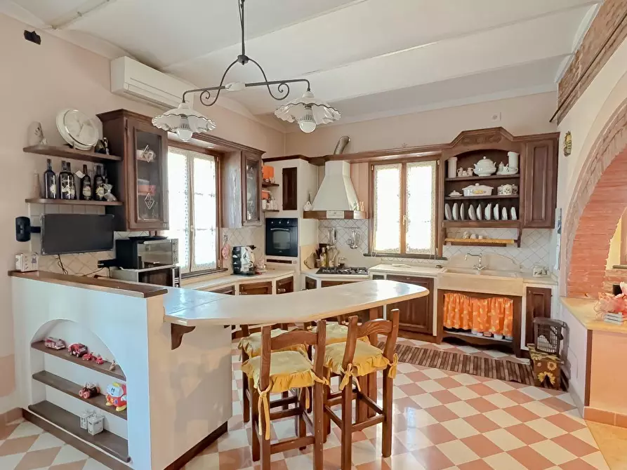 Immagine 4 di Rustico / casale in vendita  a Cascina