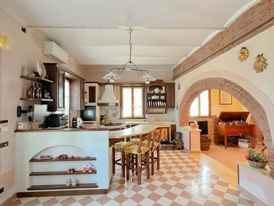 Immagine 5 di Rustico / casale in vendita  a Cascina