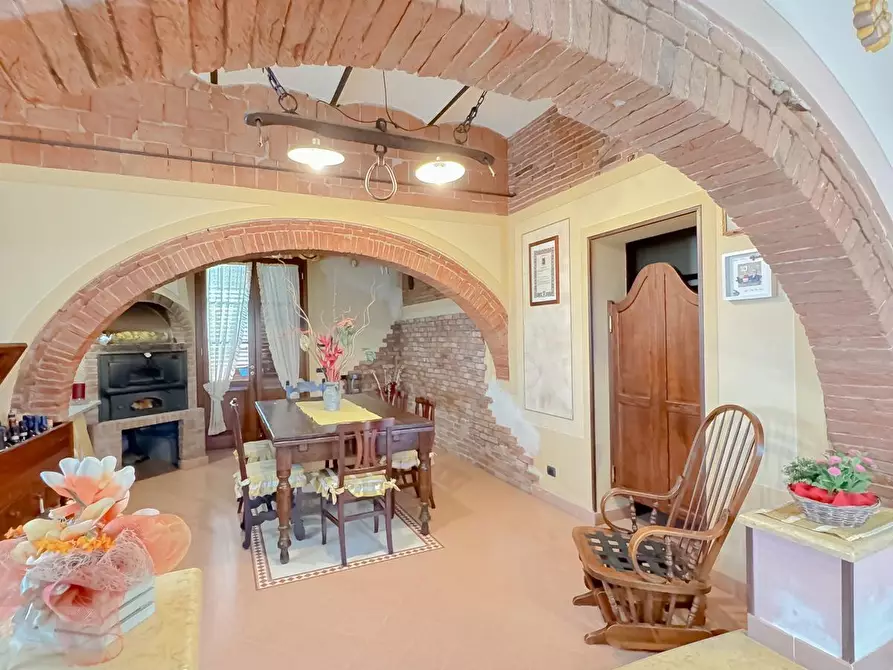 Immagine 6 di Rustico / casale in vendita  a Cascina