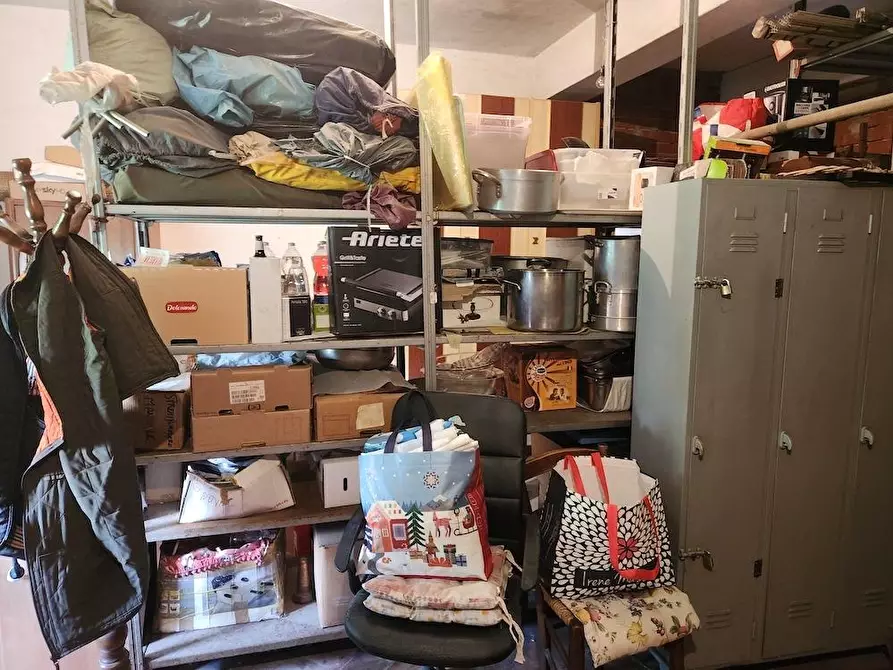 Immagine 27 di Casa indipendente in vendita  a Santa Maria A Monte