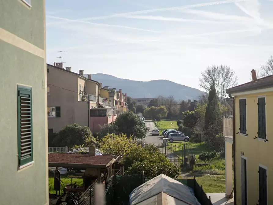 Immagine 25 di Casa semindipendente in vendita  a Sarzana