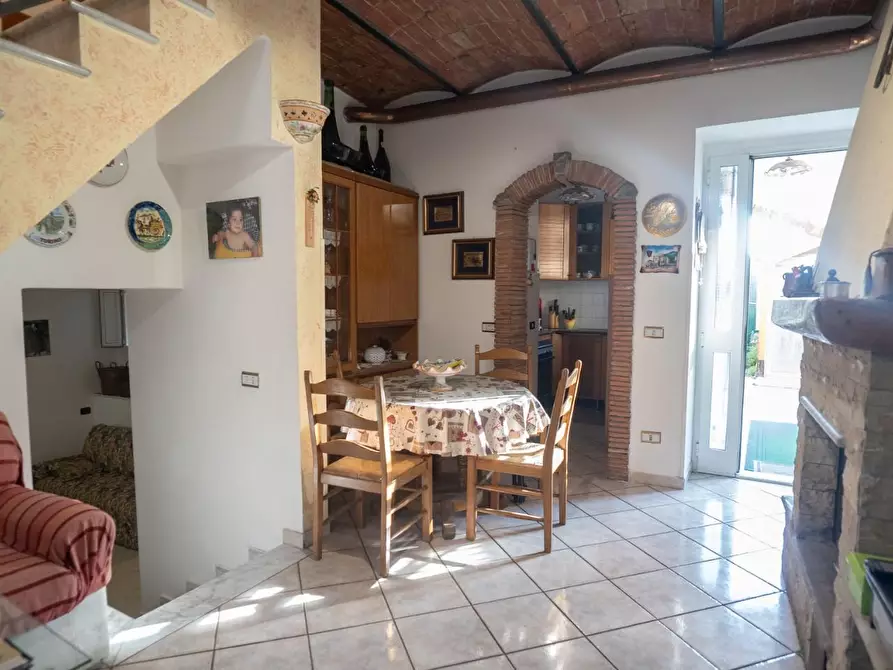 Immagine 49 di Casa semindipendente in vendita  a Sarzana