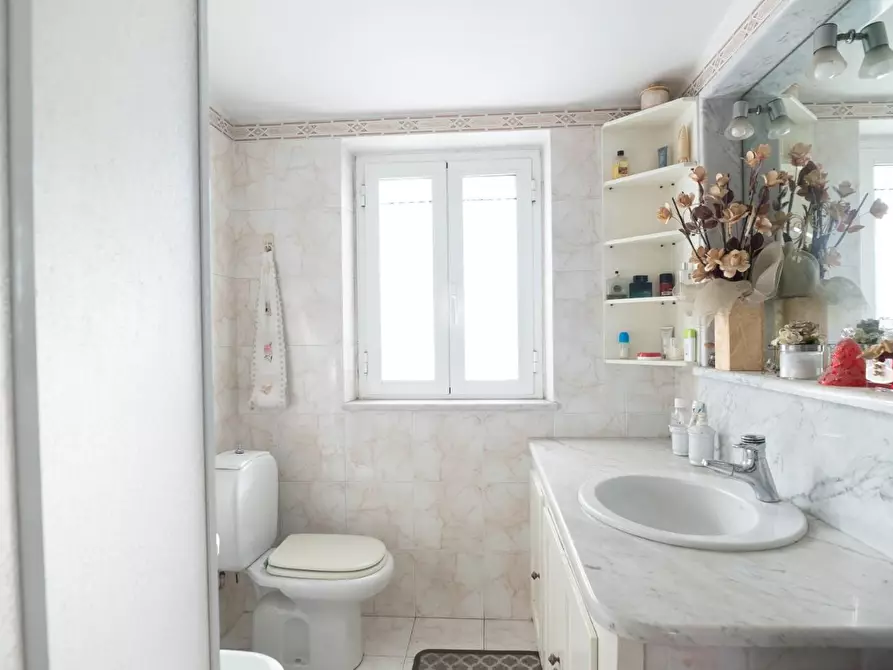 Immagine 20 di Casa semindipendente in vendita  a Sarzana