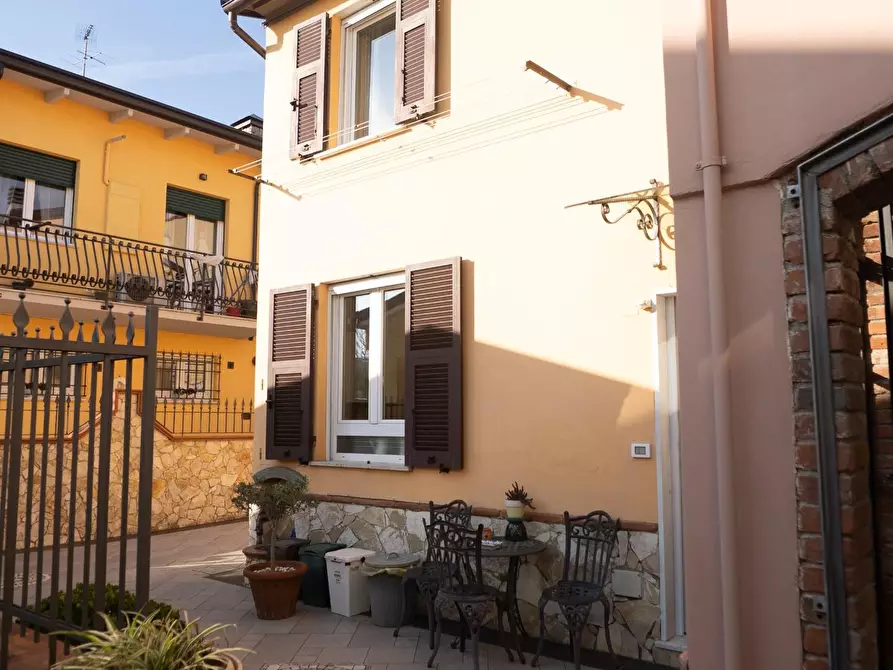 Immagine 73 di Casa semindipendente in vendita  a Sarzana