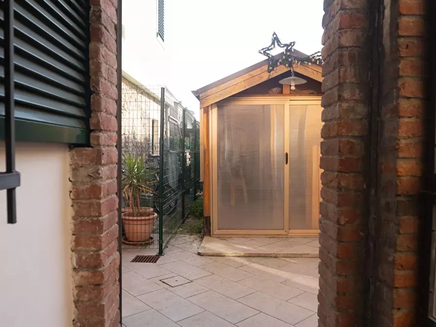 Immagine 71 di Casa semindipendente in vendita  a Sarzana