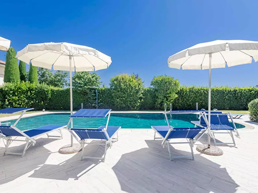 Immagine 7 di Villa in vendita  a Fucecchio