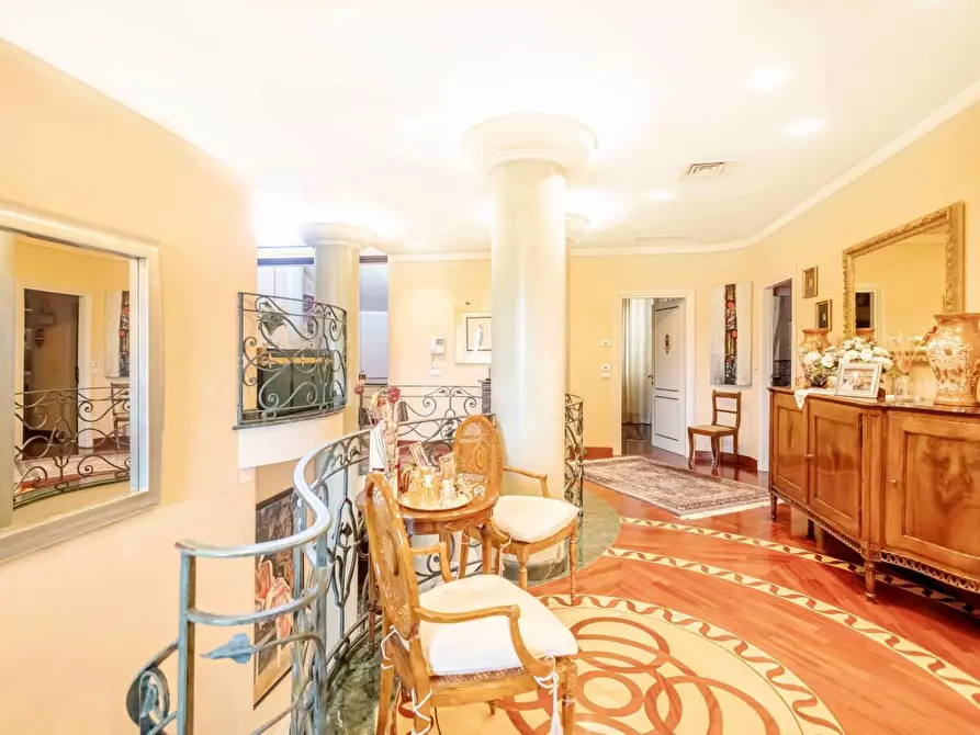 Immagine 15 di Villa in vendita  a Fucecchio